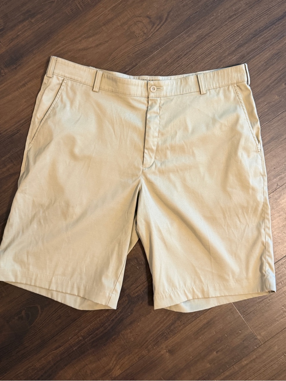 Nike Golf Tour Performance Dri-FIT Men’s Size 36 Khaki Golf Shorts